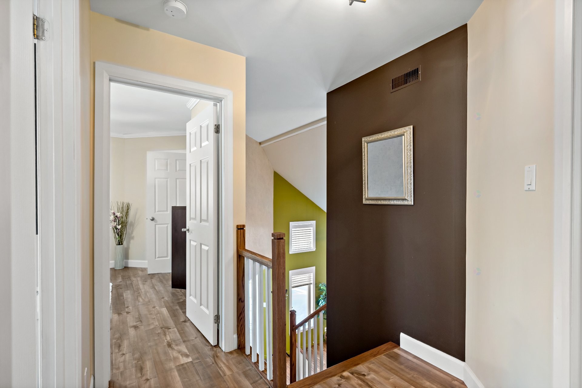 









945


Place du Repos

,
Mont-Tremblant,




QC
J8E2Y4

