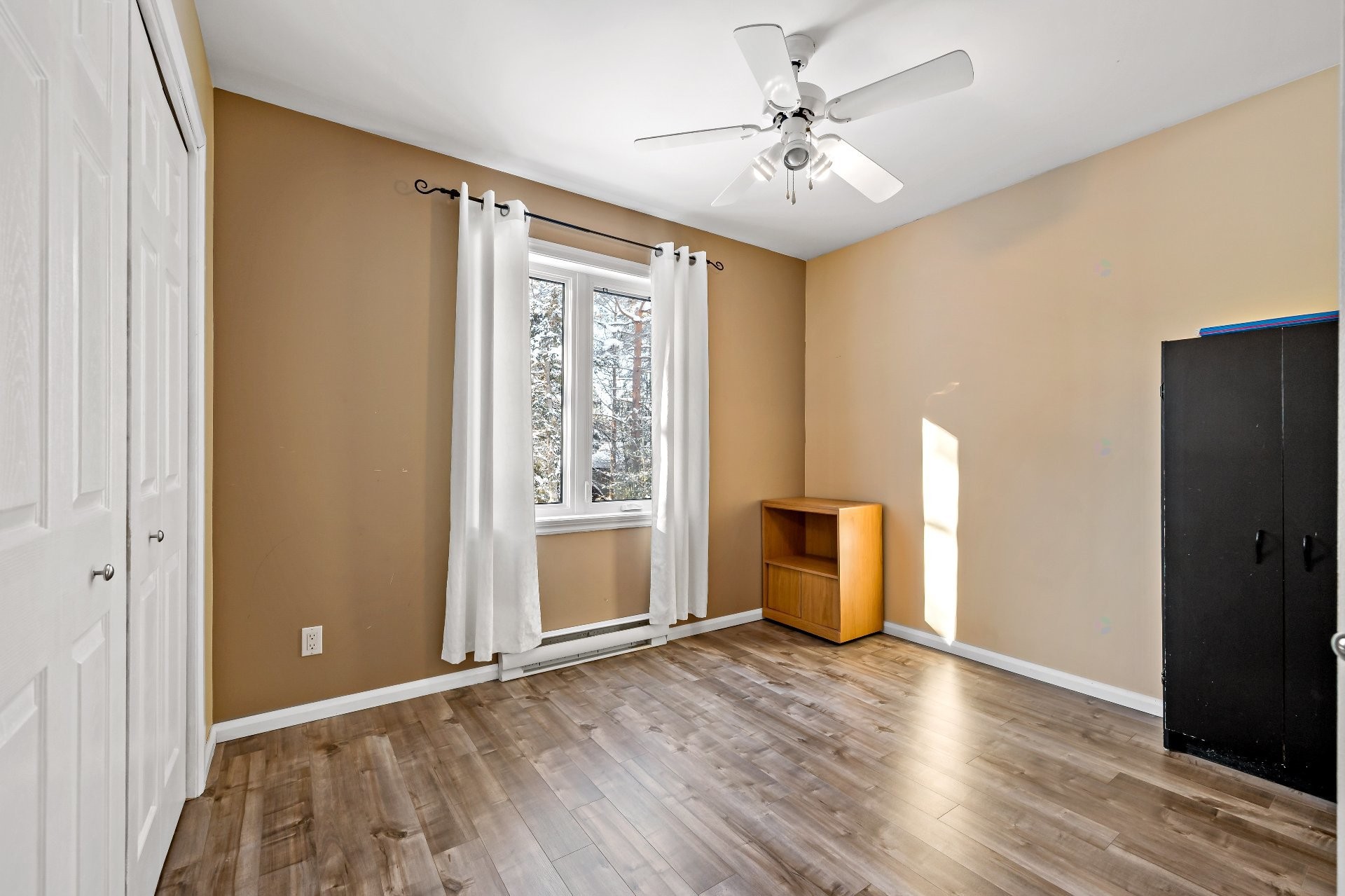 









945


Place du Repos

,
Mont-Tremblant,




QC
J8E2Y4

