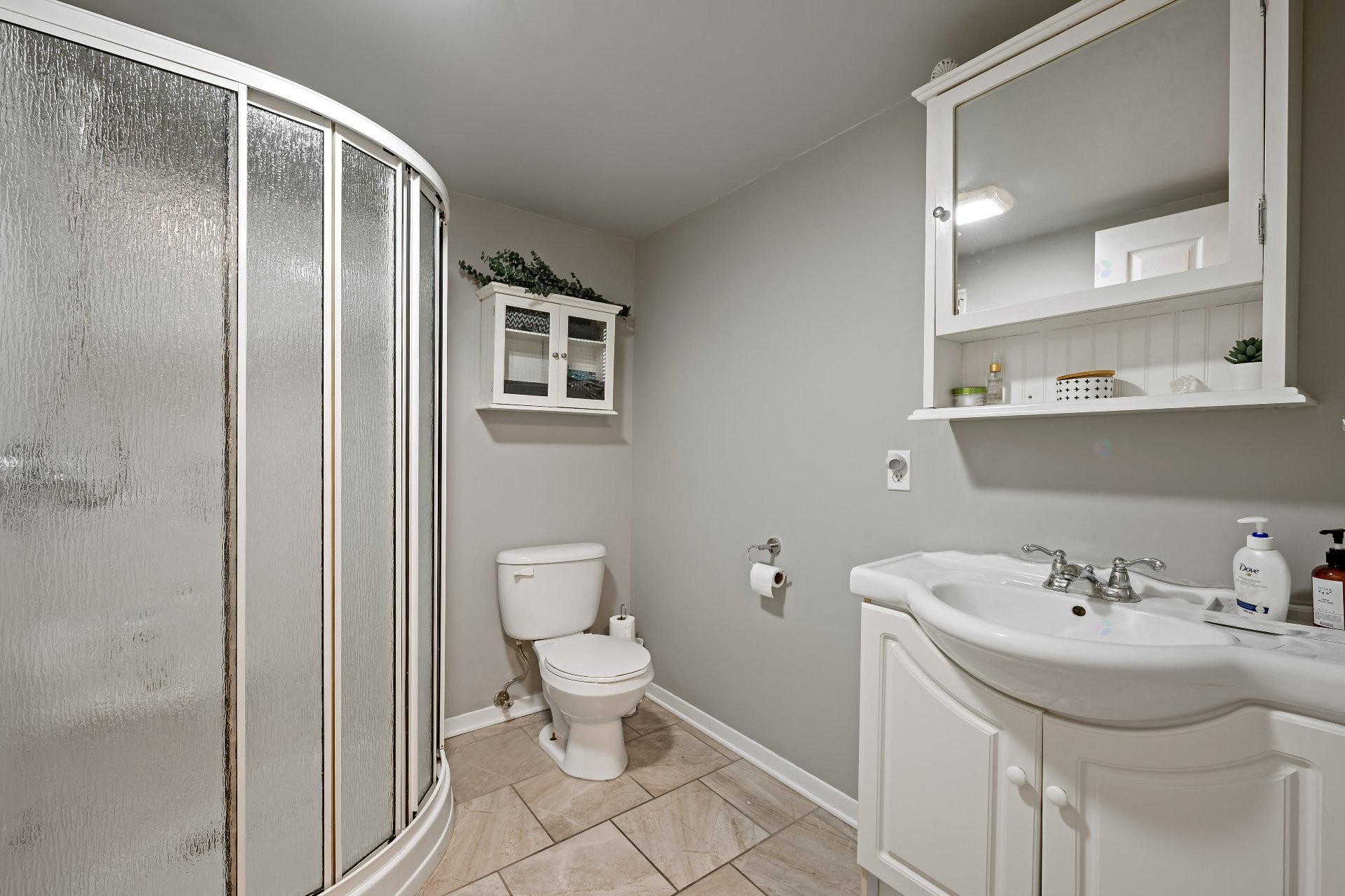 









945


Place du Repos

,
Mont-Tremblant,




QC
J8E2Y4

