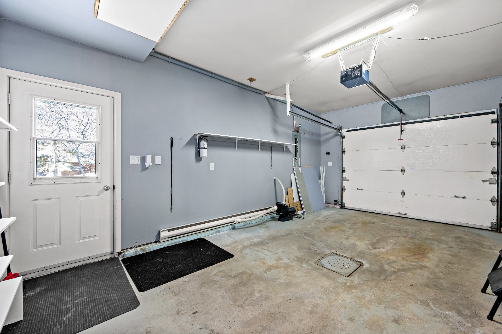 









945


Place du Repos

,
Mont-Tremblant,




QC
J8E2Y4

