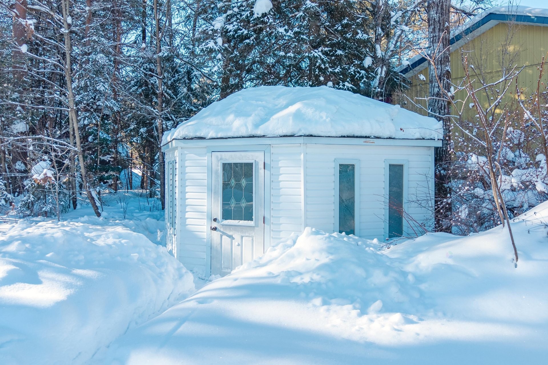 









945


Place du Repos

,
Mont-Tremblant,




QC
J8E2Y4

