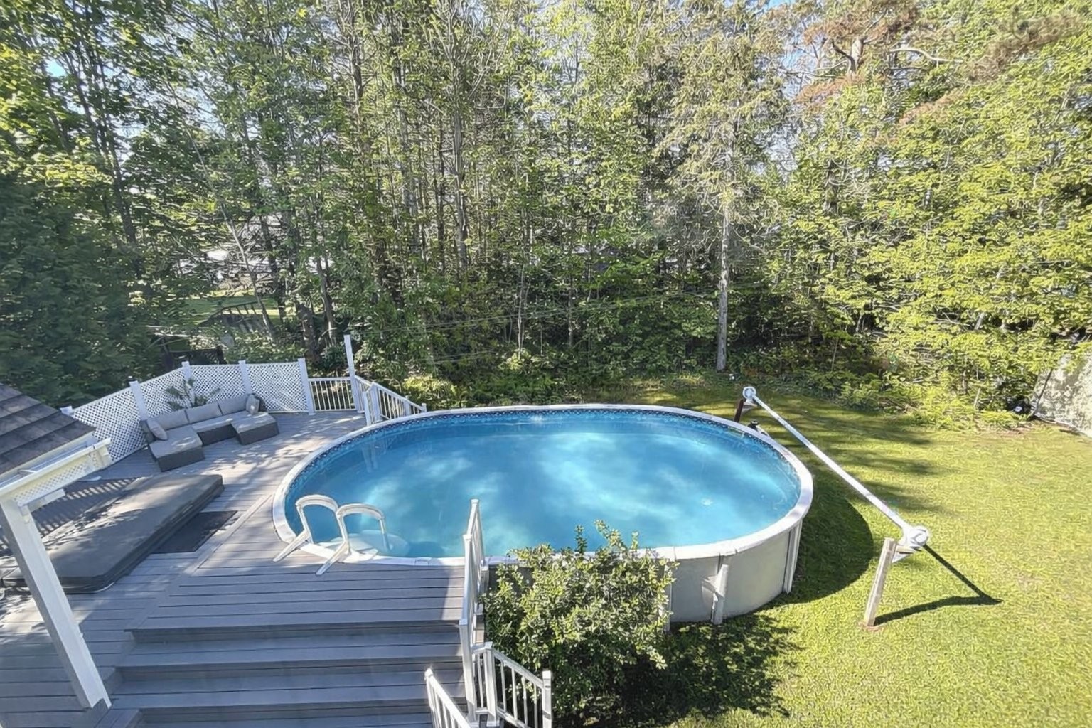 









945


Place du Repos

,
Mont-Tremblant,




QC
J8E2Y4

