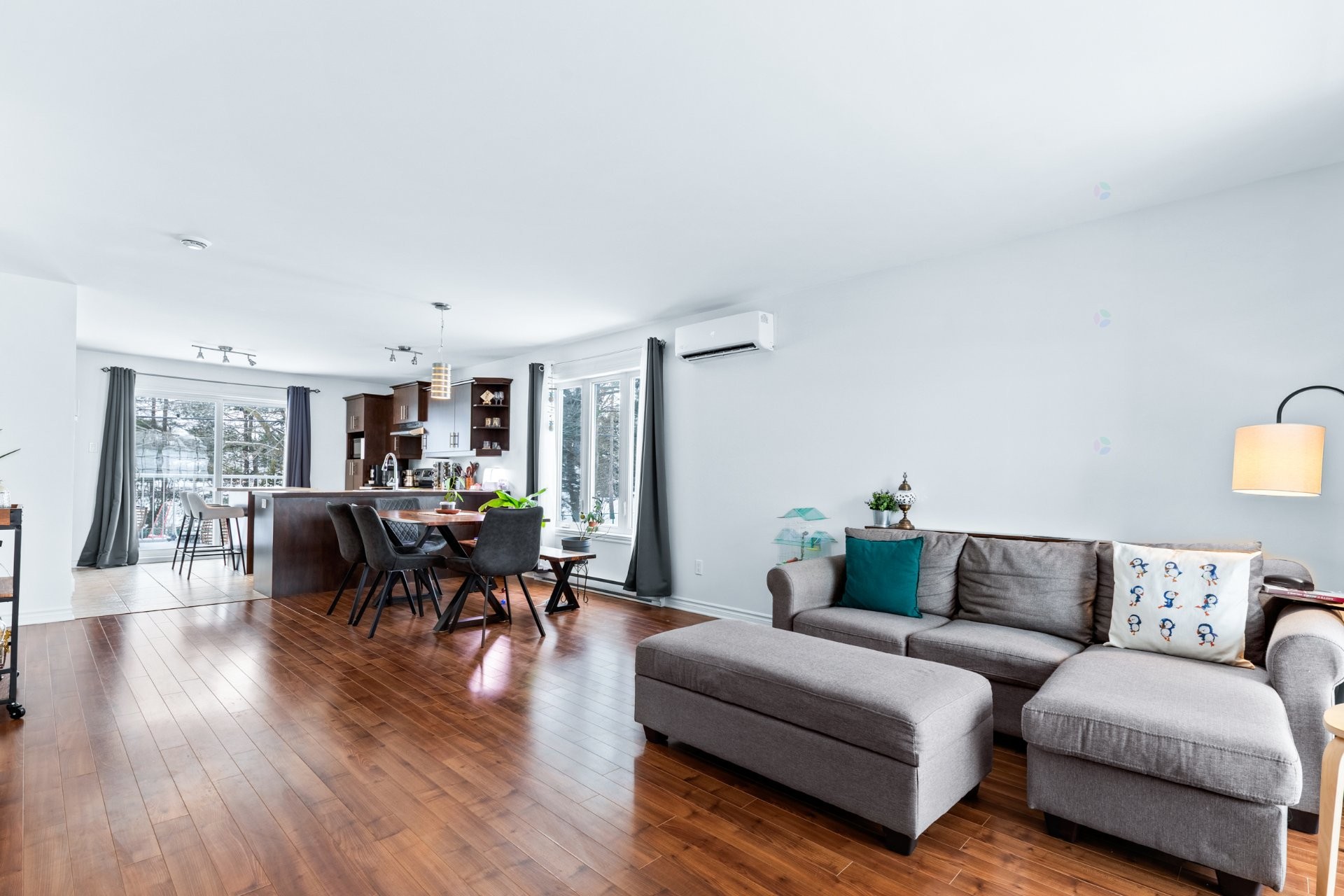 









790

 - 798


Place de la Brise

,
Mascouche,




QC
J7L0C2

