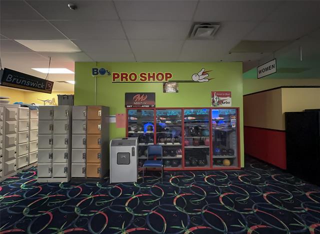 









1145


Nairn

AVE,
Winnipeg,




MB
R2L 0Y6

