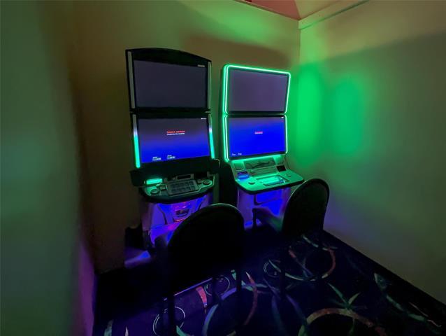 









1145


Nairn

AVE,
Winnipeg,




MB
R2L 0Y6

