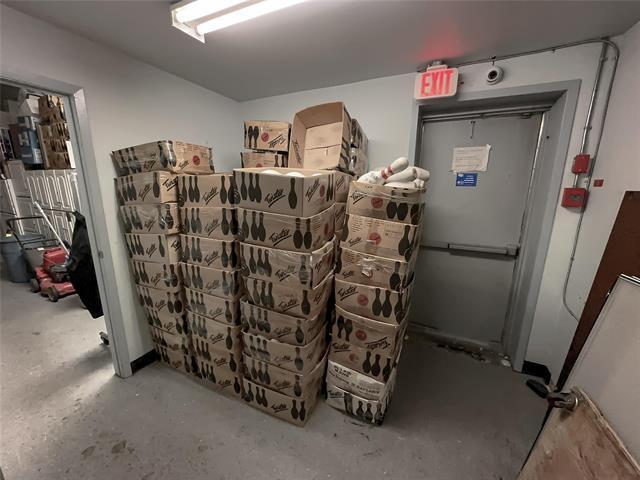 









1145


Nairn

AVE,
Winnipeg,




MB
R2L 0Y6

