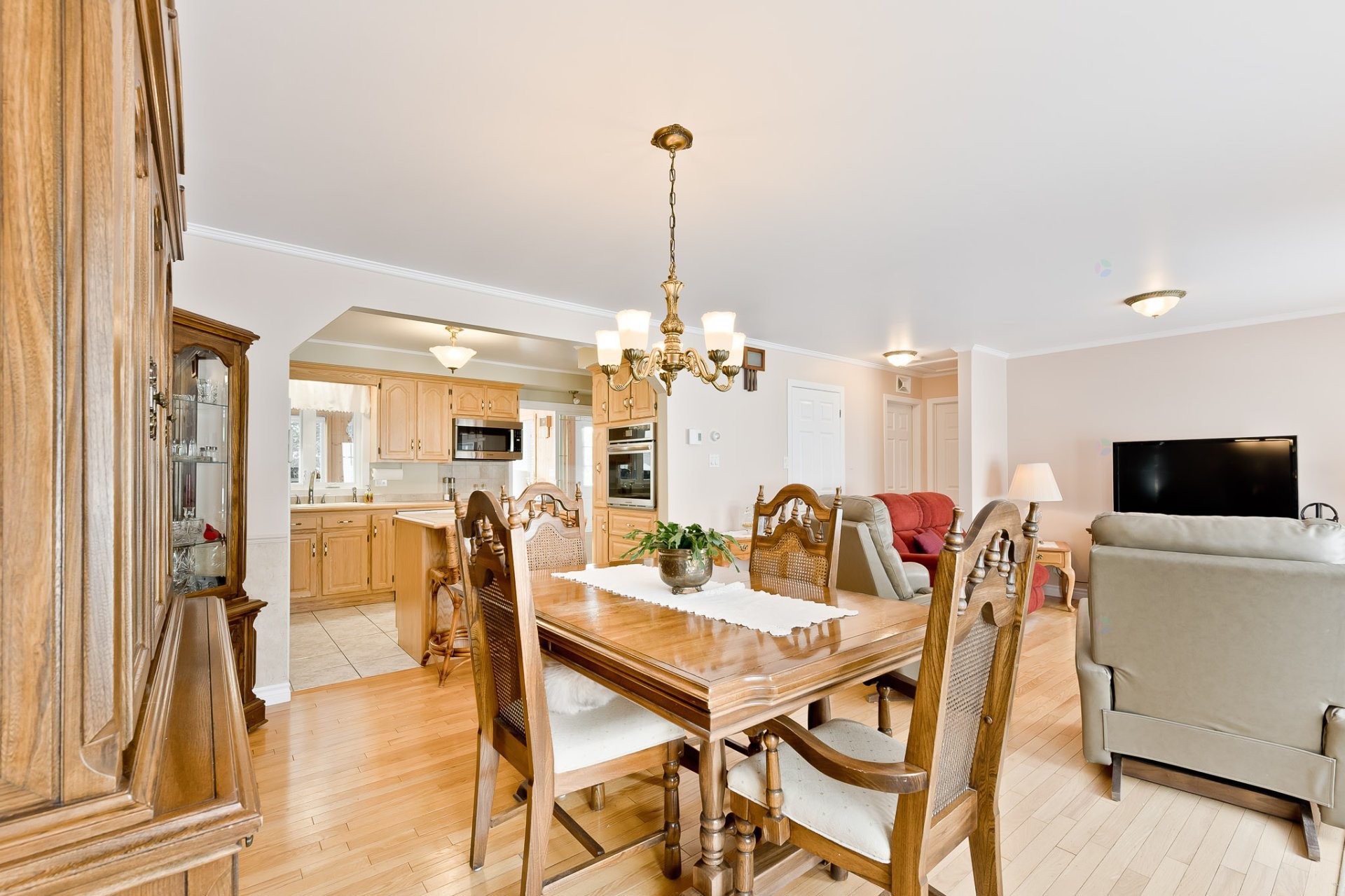 









1121


Rue Walsh

,
Sherbrooke (Fleurimont),




QC
J1G2W4

