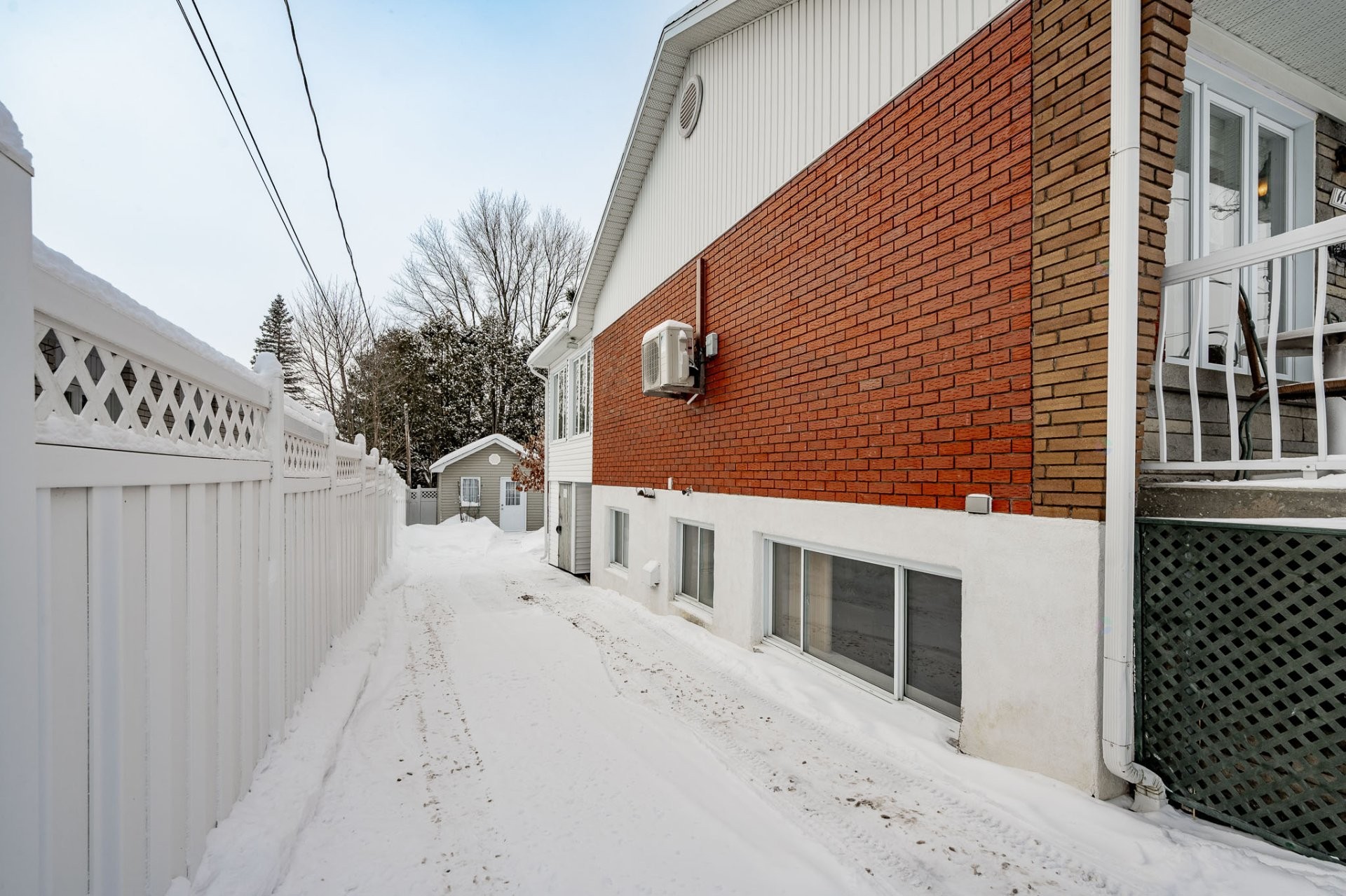 









1121


Rue Walsh

,
Sherbrooke (Fleurimont),




QC
J1G2W4

