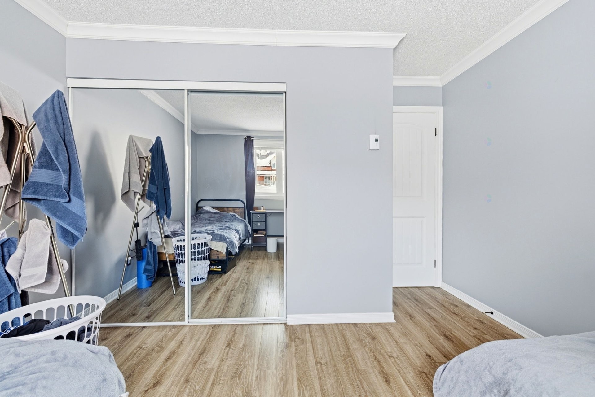 









11


Rue de la Falaise

, 1,
Gatineau (Hull),




QC
J8Z3H5

