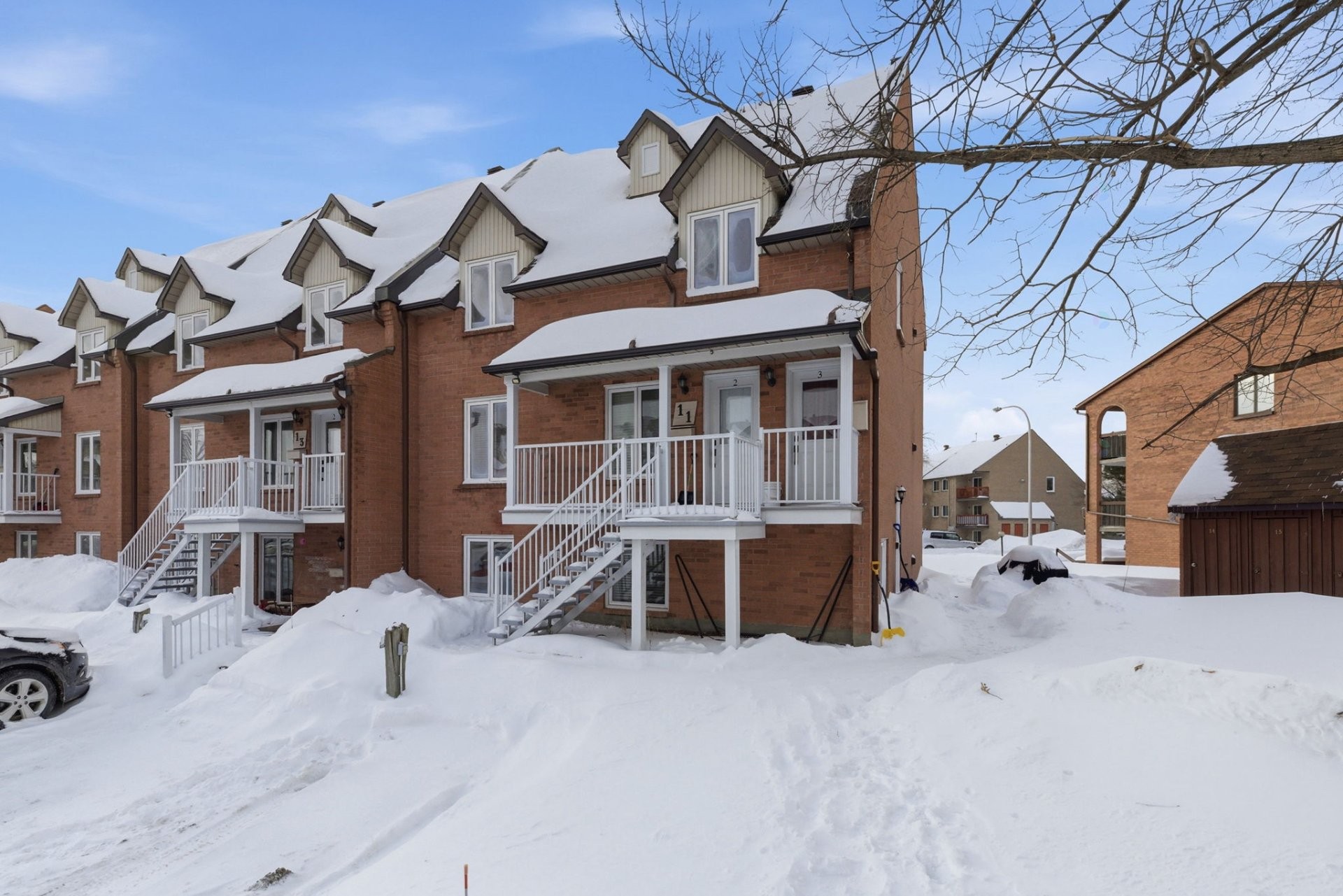 









11


Rue de la Falaise

, 1,
Gatineau (Hull),




QC
J8Z3H5

