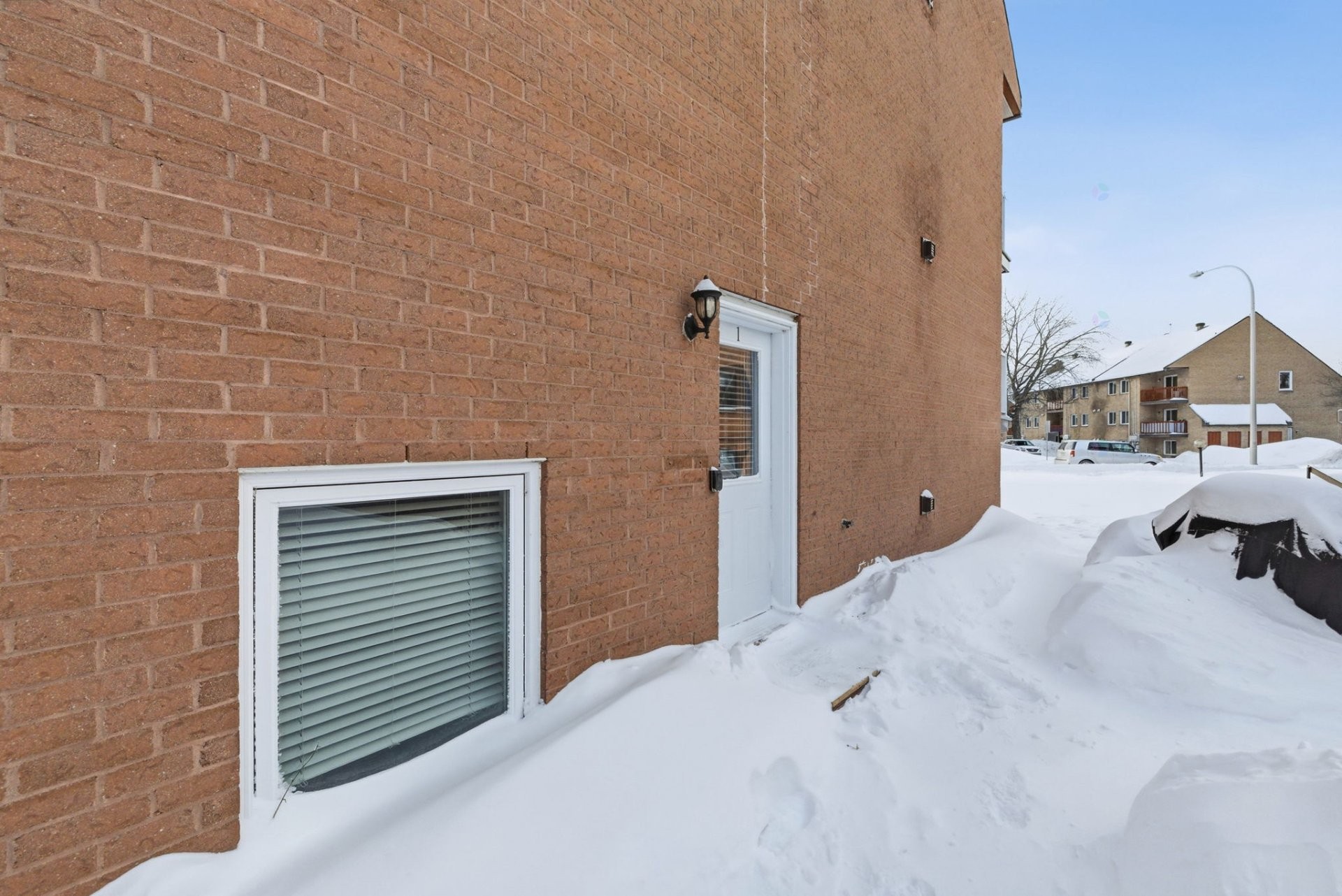 









11


Rue de la Falaise

, 1,
Gatineau (Hull),




QC
J8Z3H5

