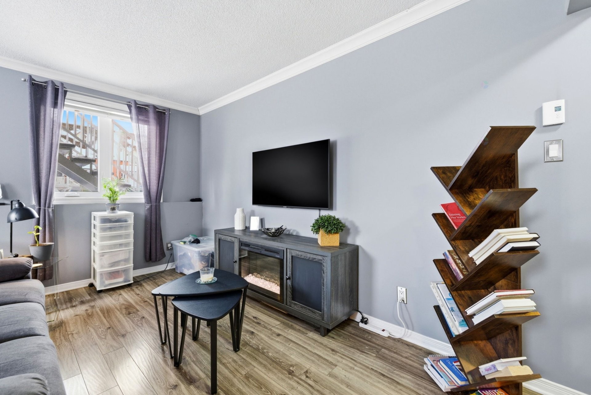 









11


Rue de la Falaise

, 1,
Gatineau (Hull),




QC
J8Z3H5

