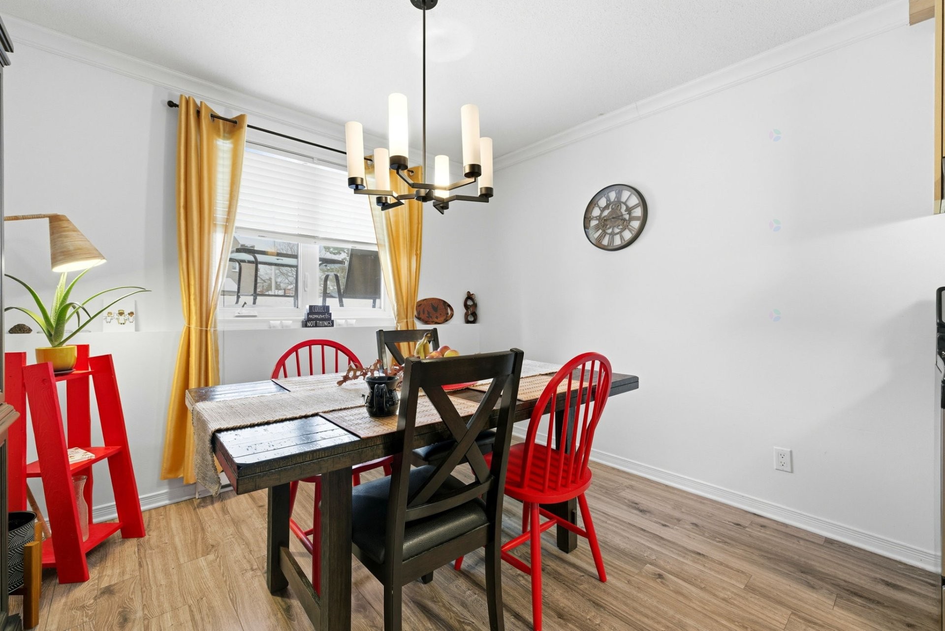 









11


Rue de la Falaise

, 1,
Gatineau (Hull),




QC
J8Z3H5

