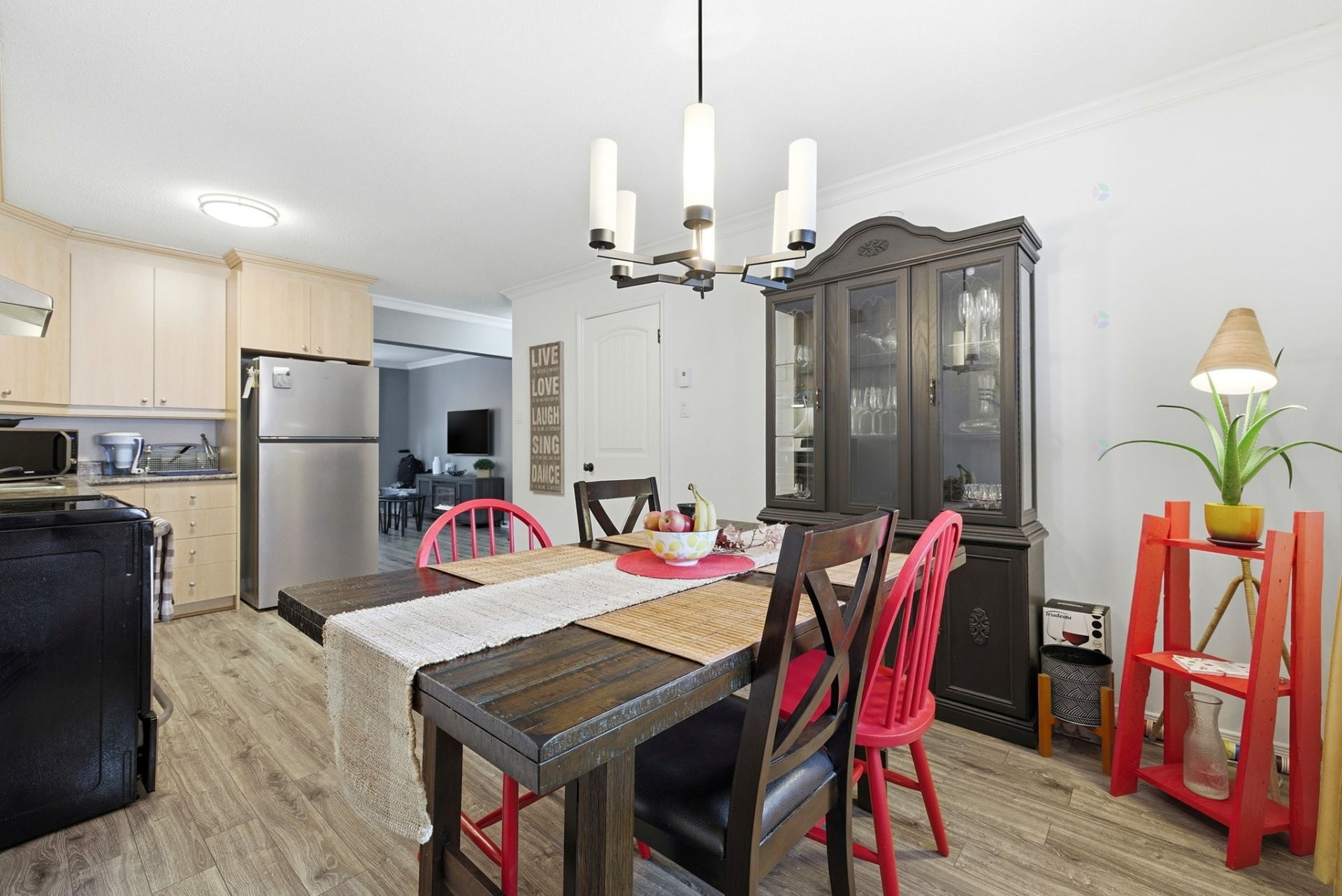 









11


Rue de la Falaise

, 1,
Gatineau (Hull),




QC
J8Z3H5

