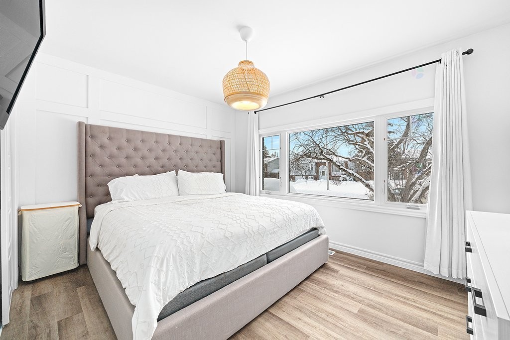 









586


Rue Louis-Cousineau

,
Gatineau (Aylmer),




QC
J9H5J9

