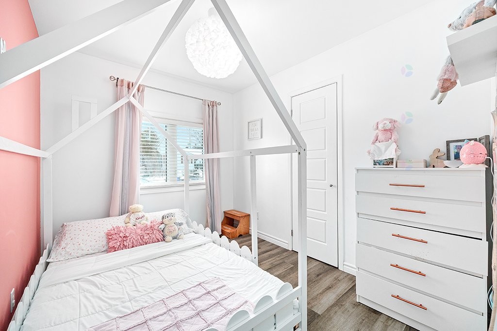 









586


Rue Louis-Cousineau

,
Gatineau (Aylmer),




QC
J9H5J9

