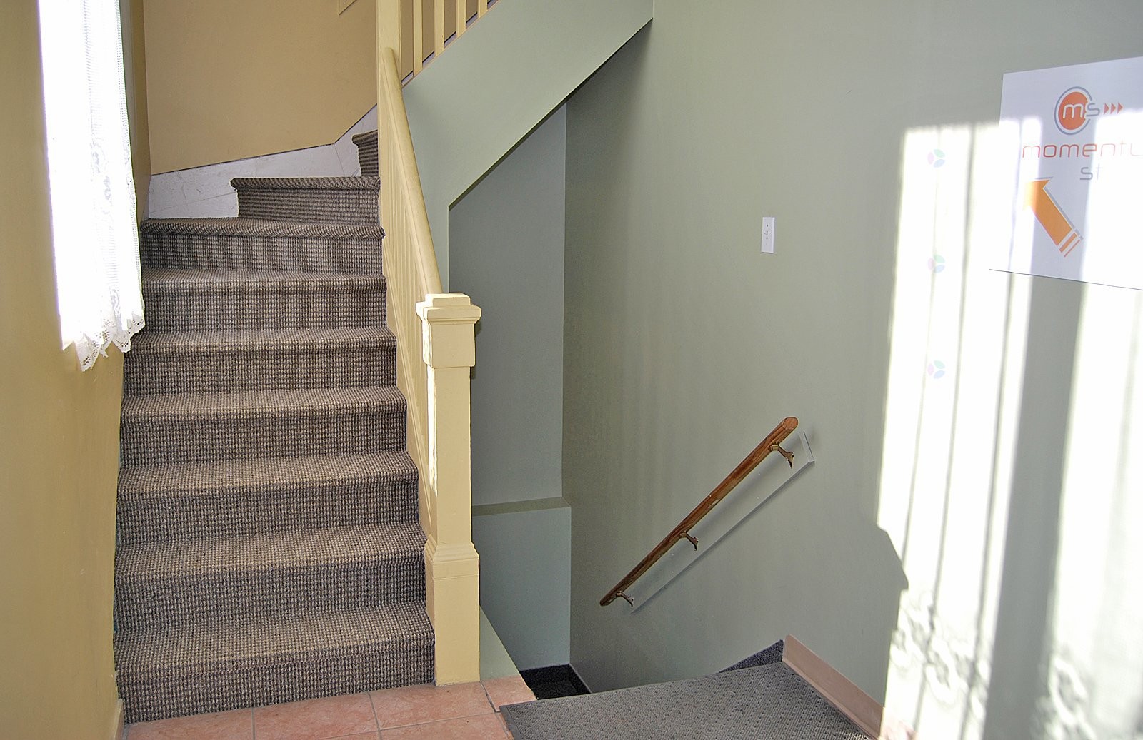 









1715A


Av. Bourgogne

,
Chambly,




QC
J3L1Y8

