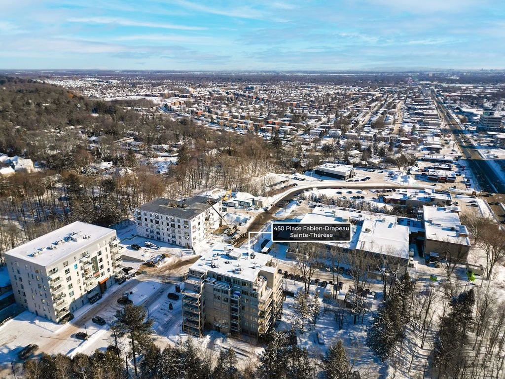 









450


Place Fabien-Drapeau

, 404,
Sainte-Thérèse,




QC
J7E5W6

