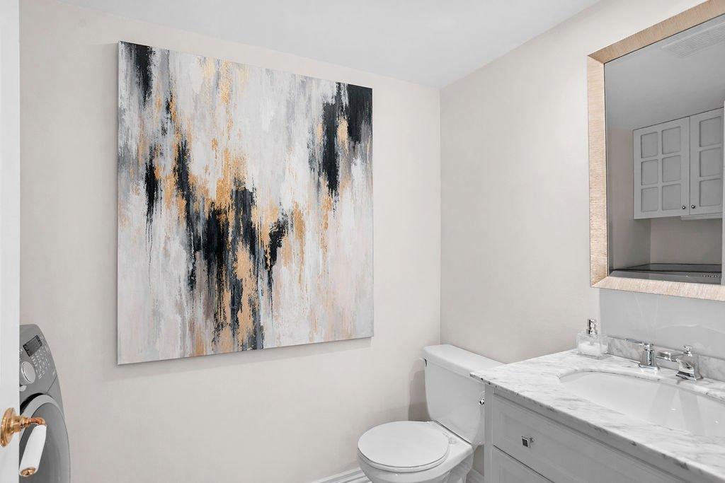 









4460


Ch. des Cageux

, 506,
Laval (Chomedey),




QC
H7W2S7

