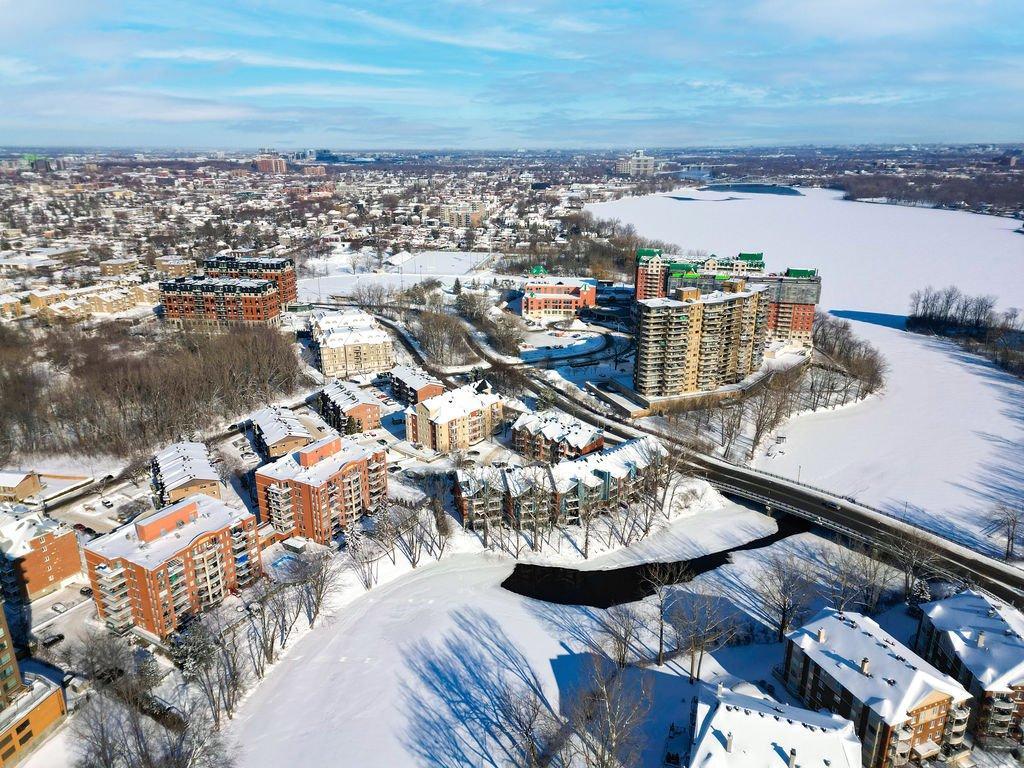 









4460


Ch. des Cageux

, 506,
Laval (Chomedey),




QC
H7W2S7

