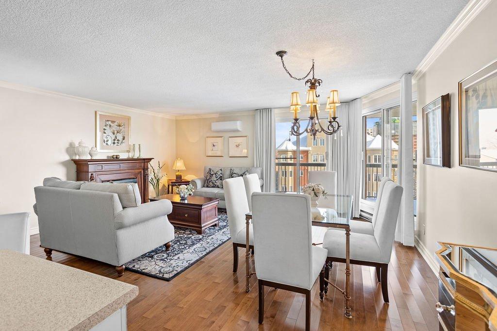 









4460


Ch. des Cageux

, 506,
Laval (Chomedey),




QC
H7W2S7

