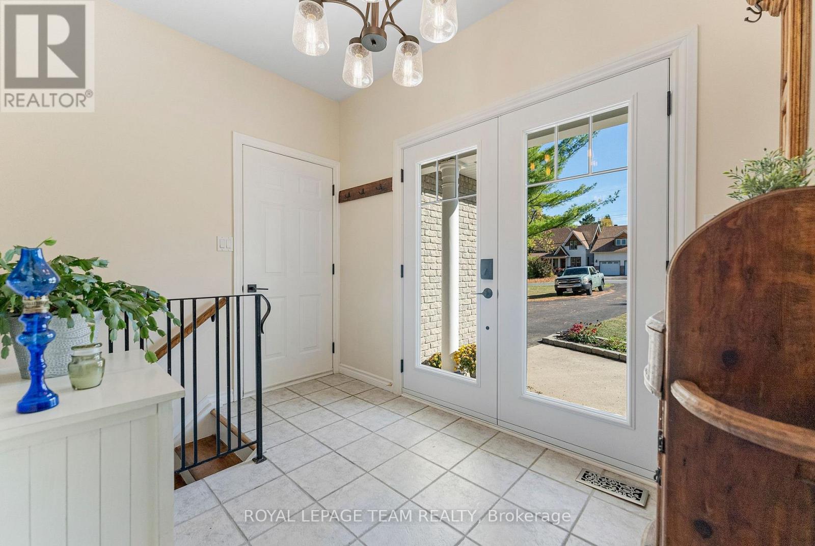 












230 OPEONGO ROAD

,
Renfrew,




Ontario
K7V2T5

