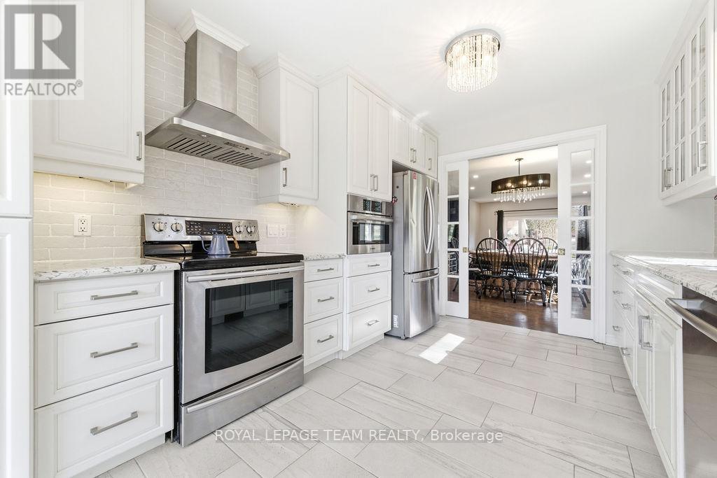 












230 OPEONGO ROAD

,
Renfrew,




Ontario
K7V2T5

