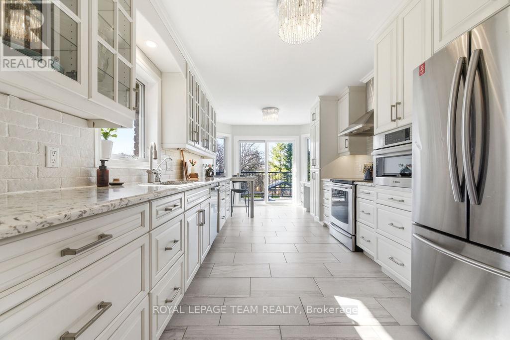 












230 OPEONGO ROAD

,
Renfrew,




Ontario
K7V2T5

