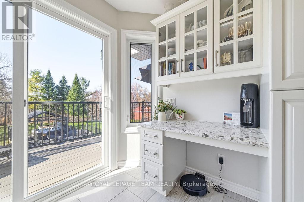 












230 OPEONGO ROAD

,
Renfrew,




Ontario
K7V2T5

