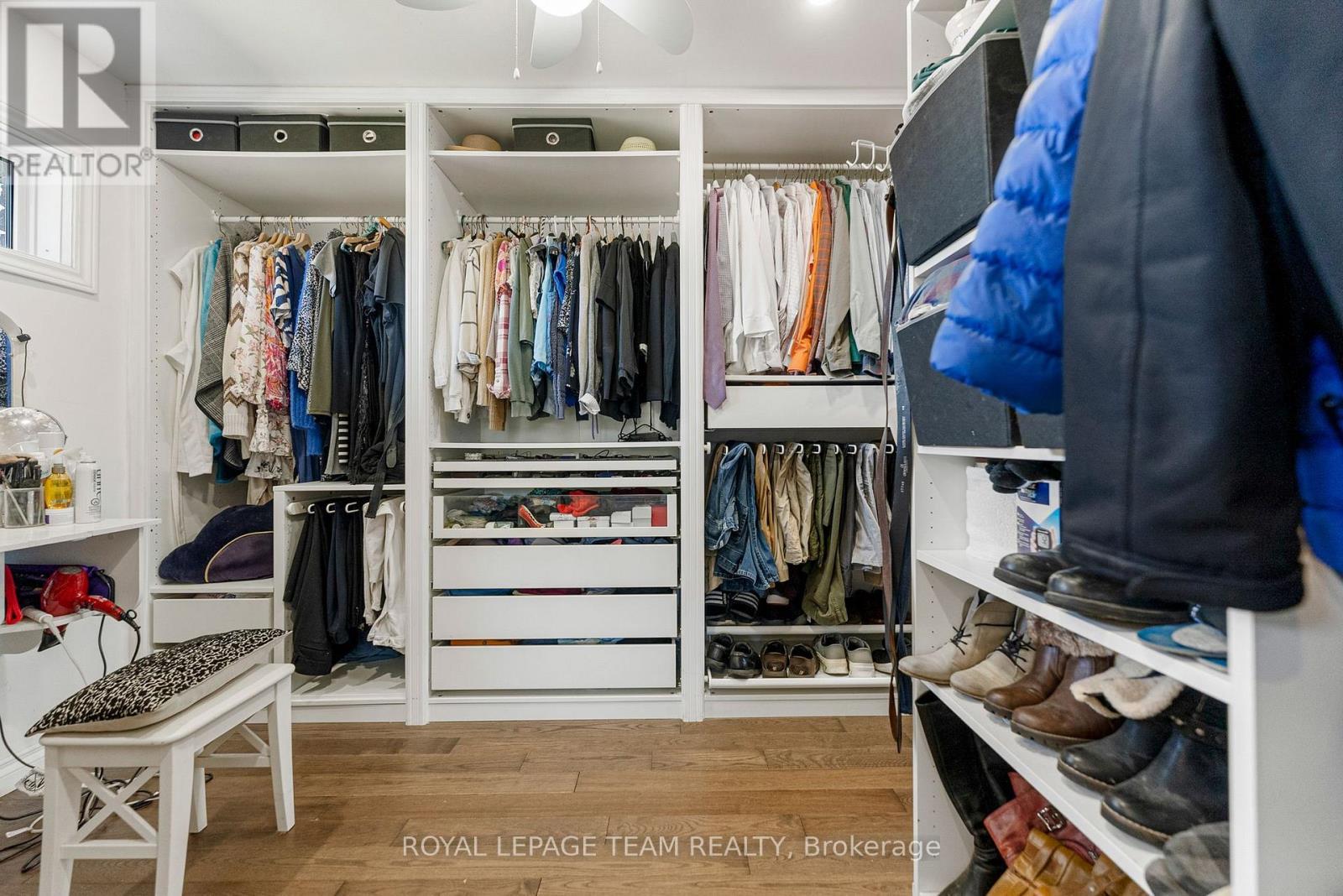 












230 OPEONGO ROAD

,
Renfrew,




Ontario
K7V2T5

