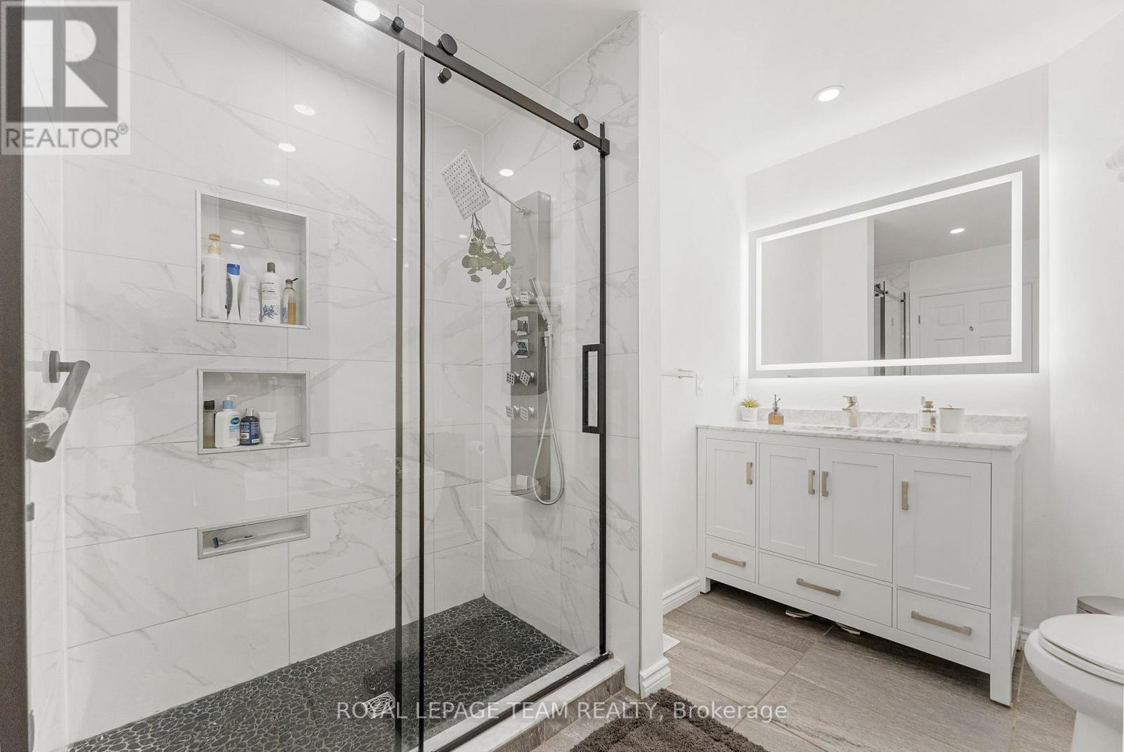 












230 OPEONGO ROAD

,
Renfrew,




Ontario
K7V2T5

