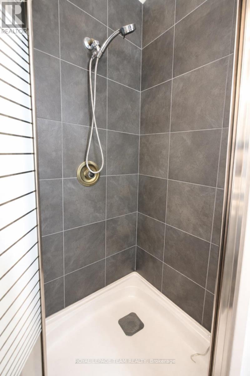 












144 OPEONGO ROAD

,
Renfrew,




Ontario
K7V2T5

