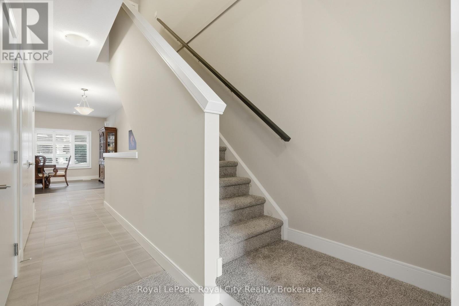 












88 - 60 ARKELL ROAD

,
Guelph (Kortright East),




Ontario
N1L1G8

