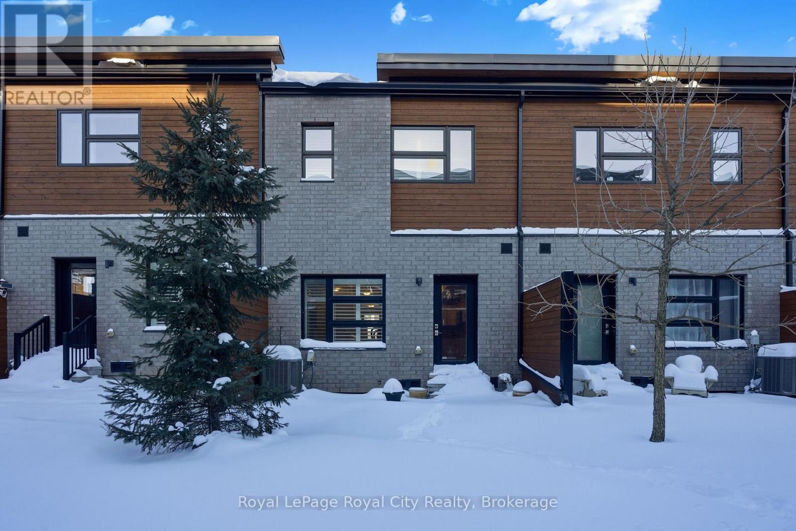 












88 - 60 ARKELL ROAD

,
Guelph (Kortright East),




Ontario
N1L1G8

