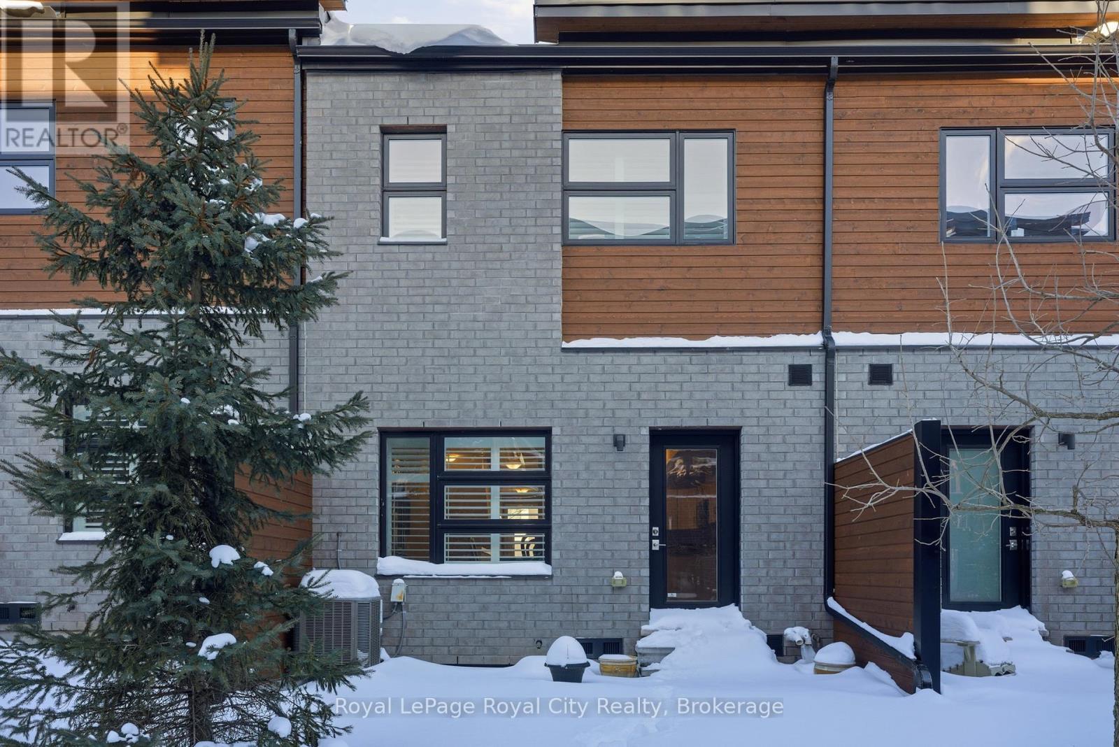 












88 - 60 ARKELL ROAD

,
Guelph (Kortright East),




Ontario
N1L1G8

