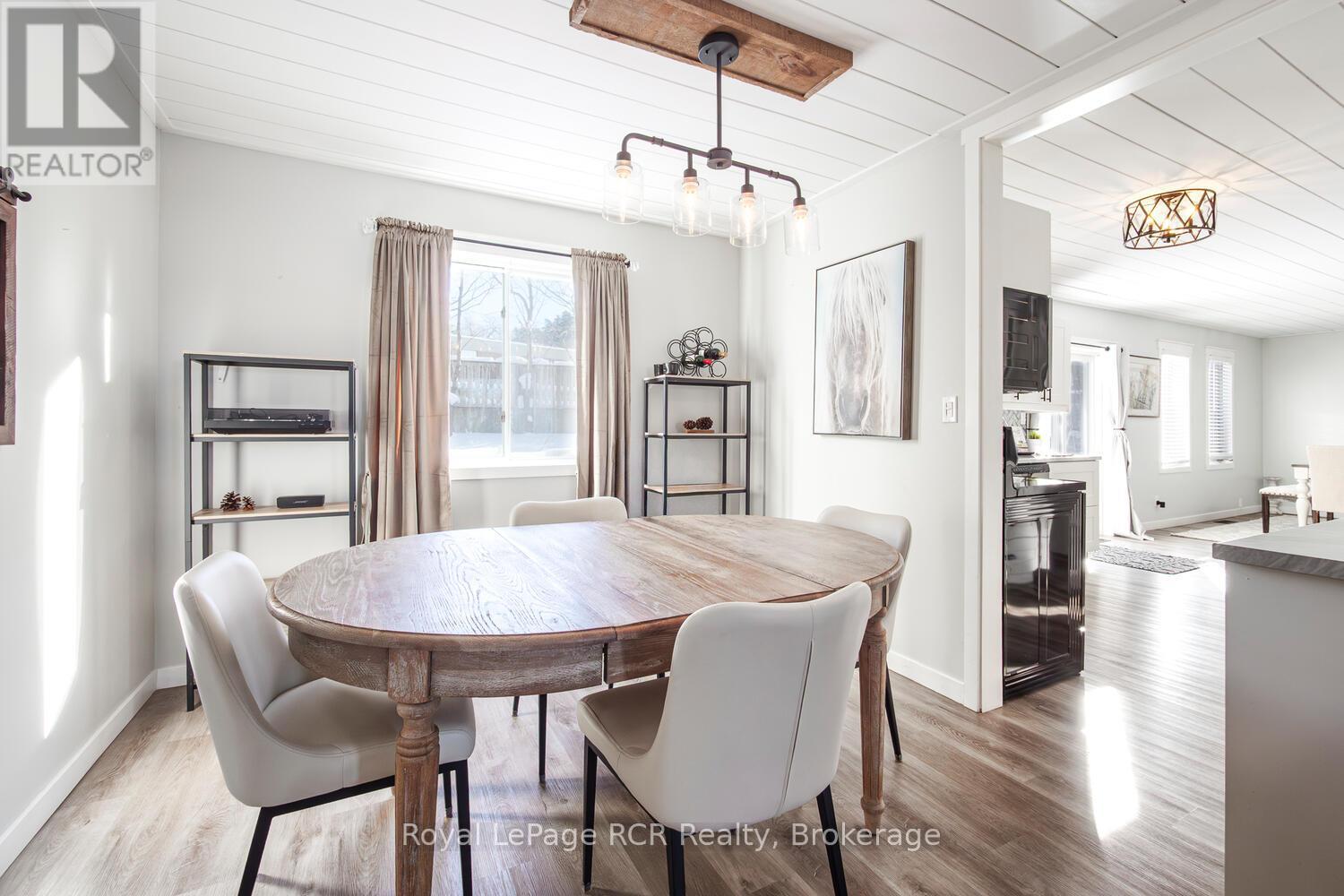 












453 8TH A AVENUE E

,
Owen Sound,




Ontario
N4K6S8

