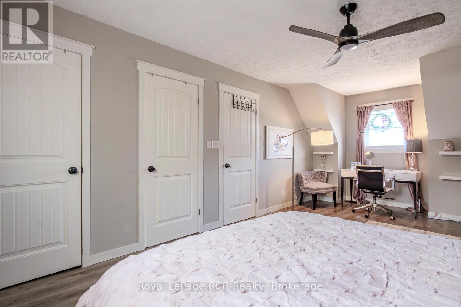 












453 8TH A AVENUE E

,
Owen Sound,




Ontario
N4K6S8

