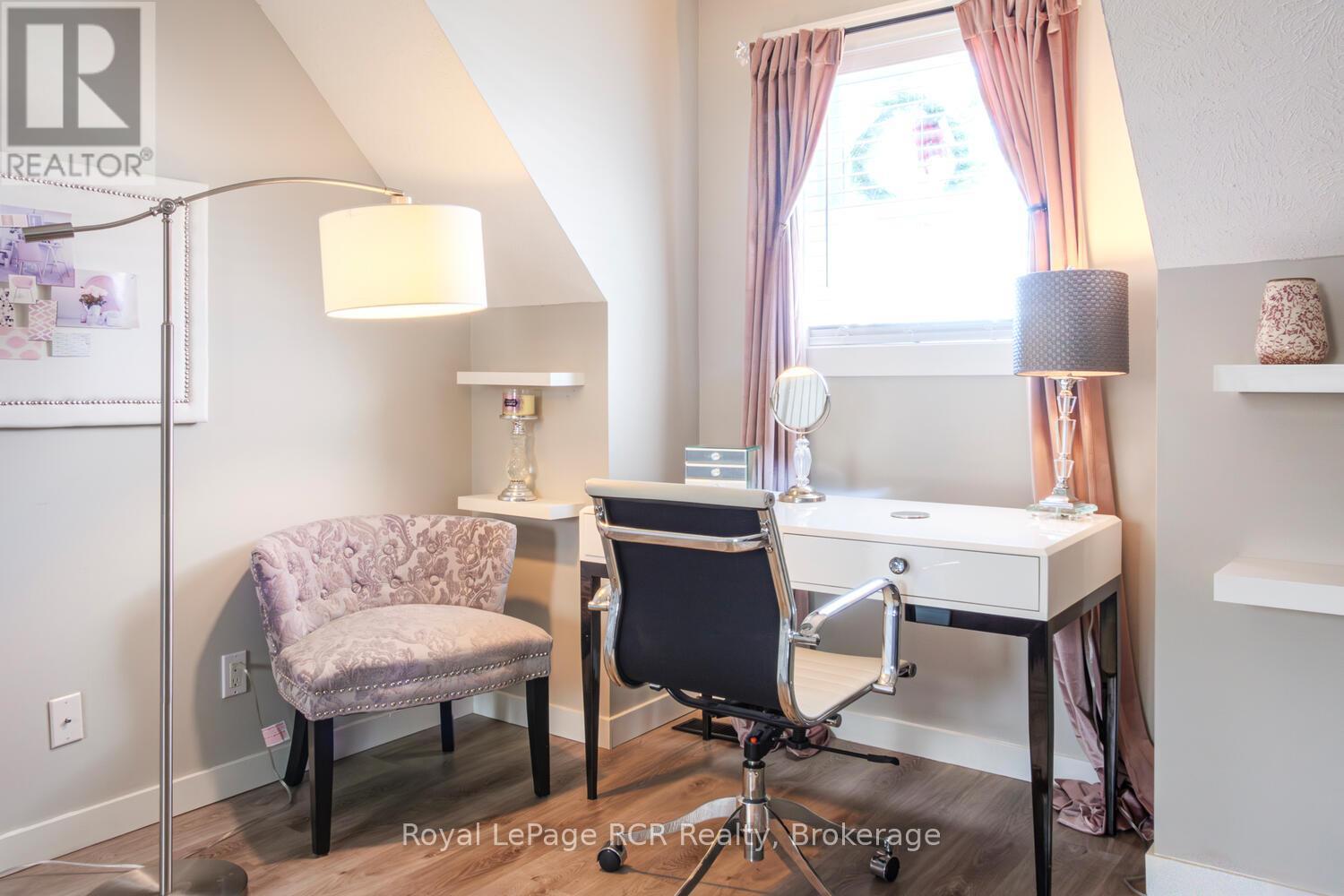 












453 8TH A AVENUE E

,
Owen Sound,




Ontario
N4K6S8

