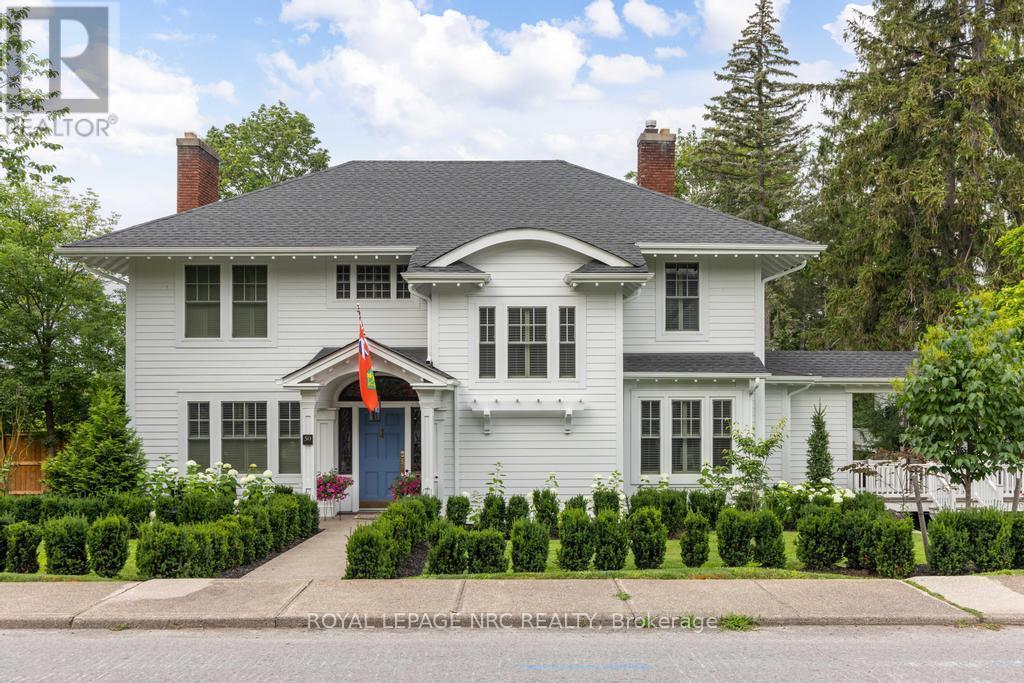 












50 HILLCREST AVENUE

,
St. Catharines (Old Glenridge),




Ontario
L2R4Y1

