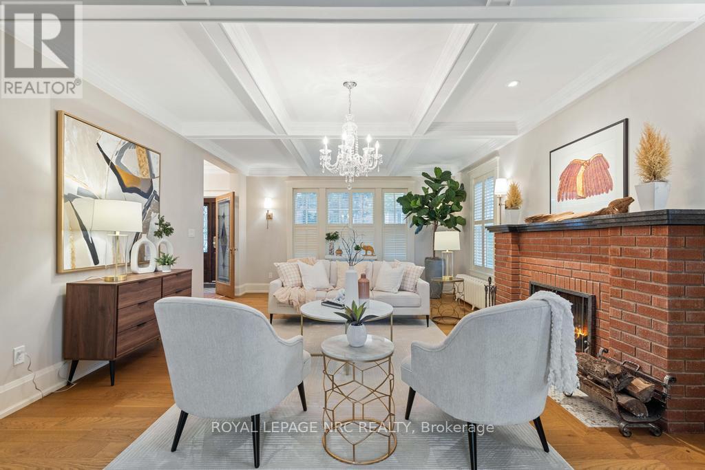 












50 HILLCREST AVENUE

,
St. Catharines (Old Glenridge),




Ontario
L2R4Y1

