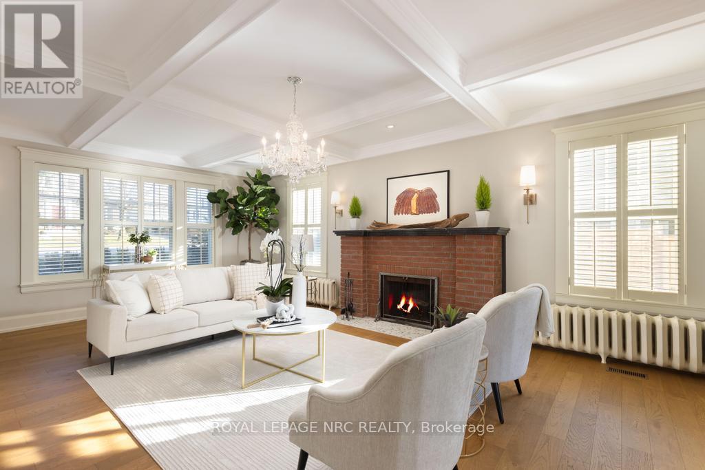 












50 HILLCREST AVENUE

,
St. Catharines (Old Glenridge),




Ontario
L2R4Y1

