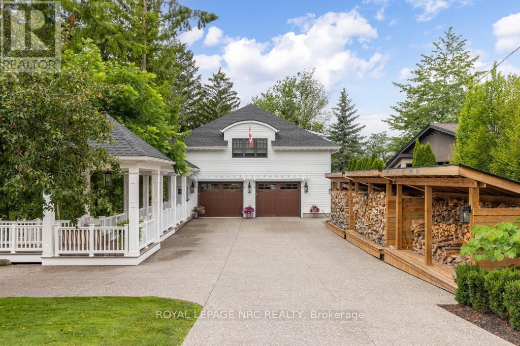 












50 HILLCREST AVENUE

,
St. Catharines (Old Glenridge),




Ontario
L2R4Y1

