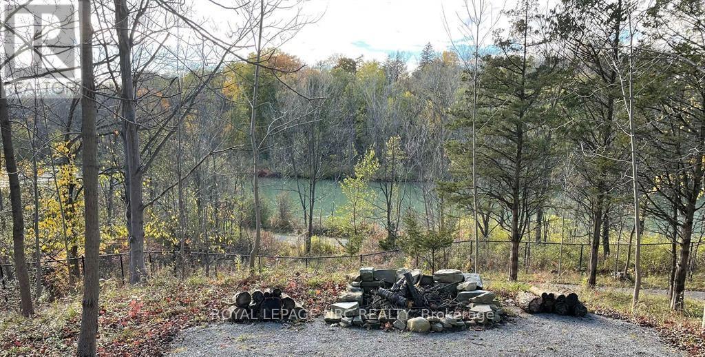 












50 HILLCREST AVENUE

,
St. Catharines (Old Glenridge),




Ontario
L2R4Y1

