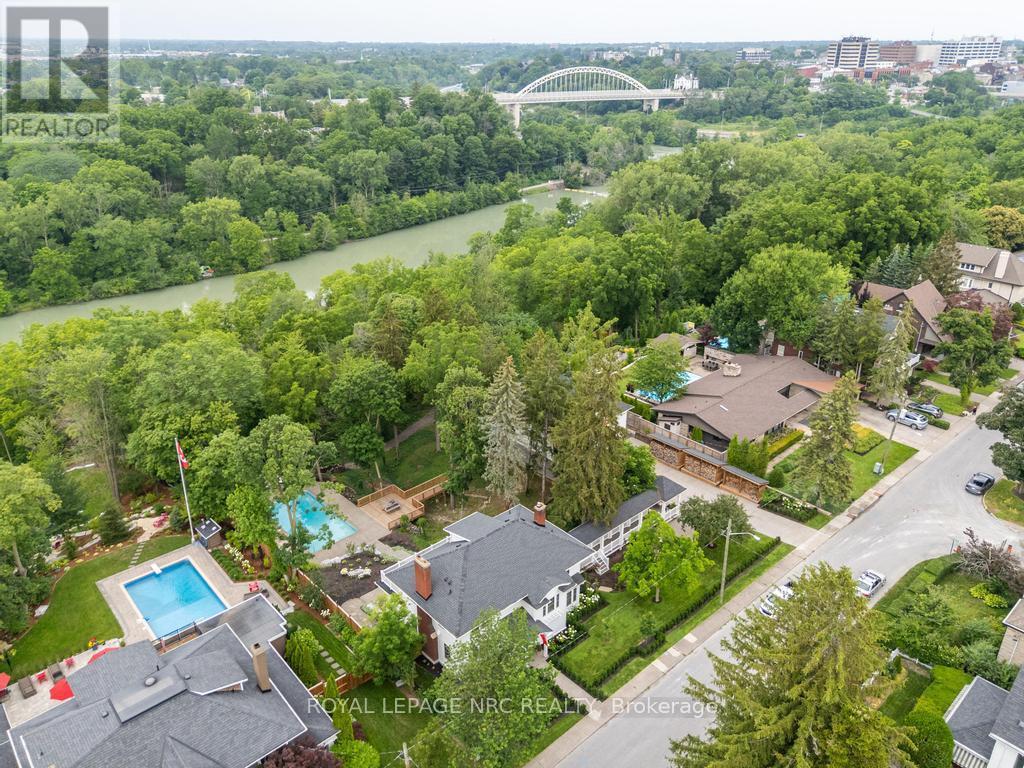 












50 HILLCREST AVENUE

,
St. Catharines (Old Glenridge),




Ontario
L2R4Y1

