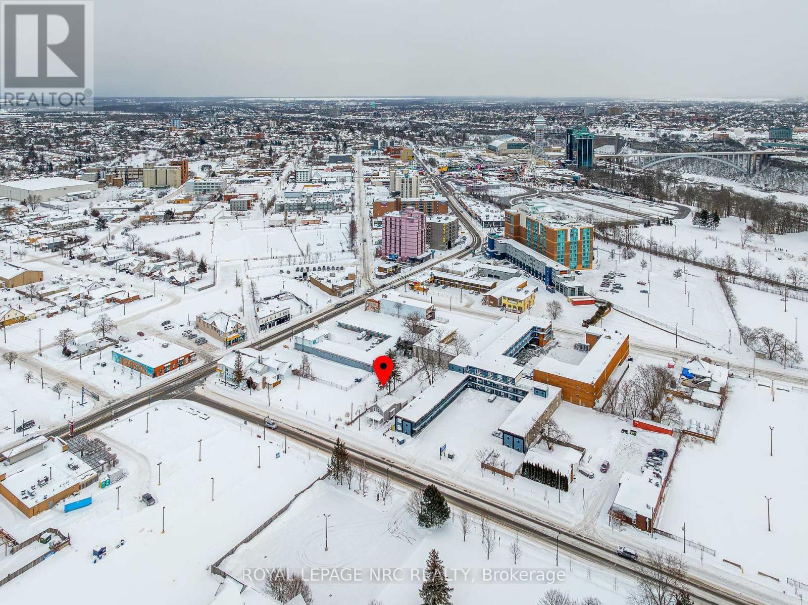 












5930 FALLSVIEW AVENUE

,
Niagara Falls (Clifton Hill),




Ontario
L2G3V5

