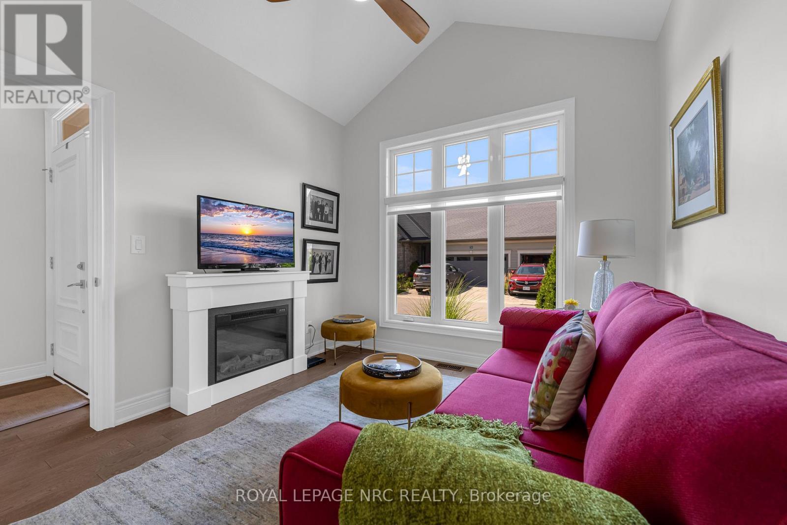 












48 - 180 PORT ROBINSON ROAD

,
Pelham (Fonthill),




Ontario
L0S1E6

