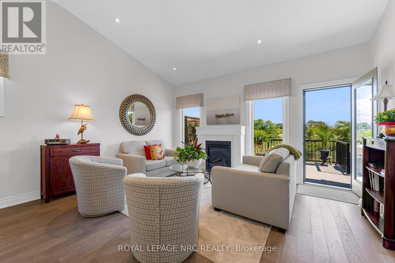 












48 - 180 PORT ROBINSON ROAD

,
Pelham (Fonthill),




Ontario
L0S1E6

