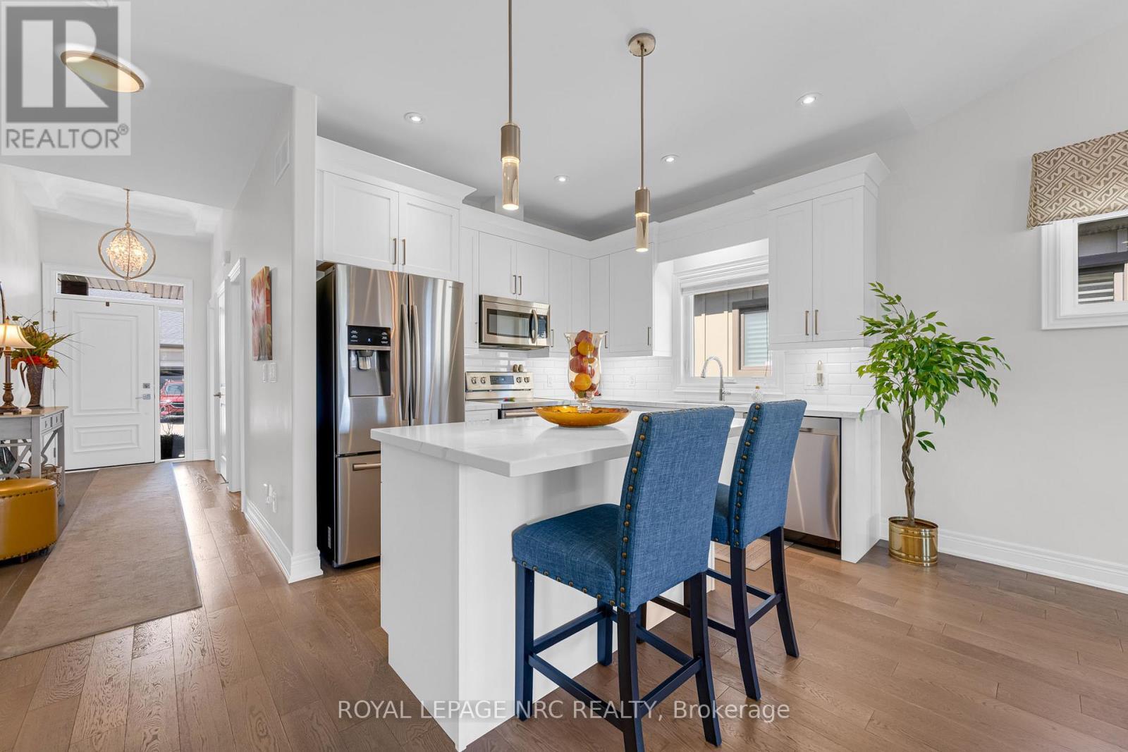 












48 - 180 PORT ROBINSON ROAD

,
Pelham (Fonthill),




Ontario
L0S1E6

