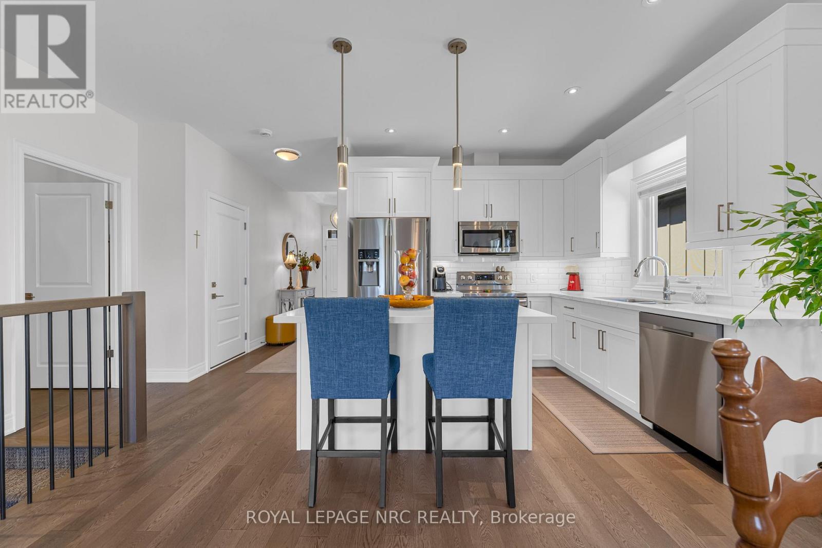 












48 - 180 PORT ROBINSON ROAD

,
Pelham (Fonthill),




Ontario
L0S1E6

