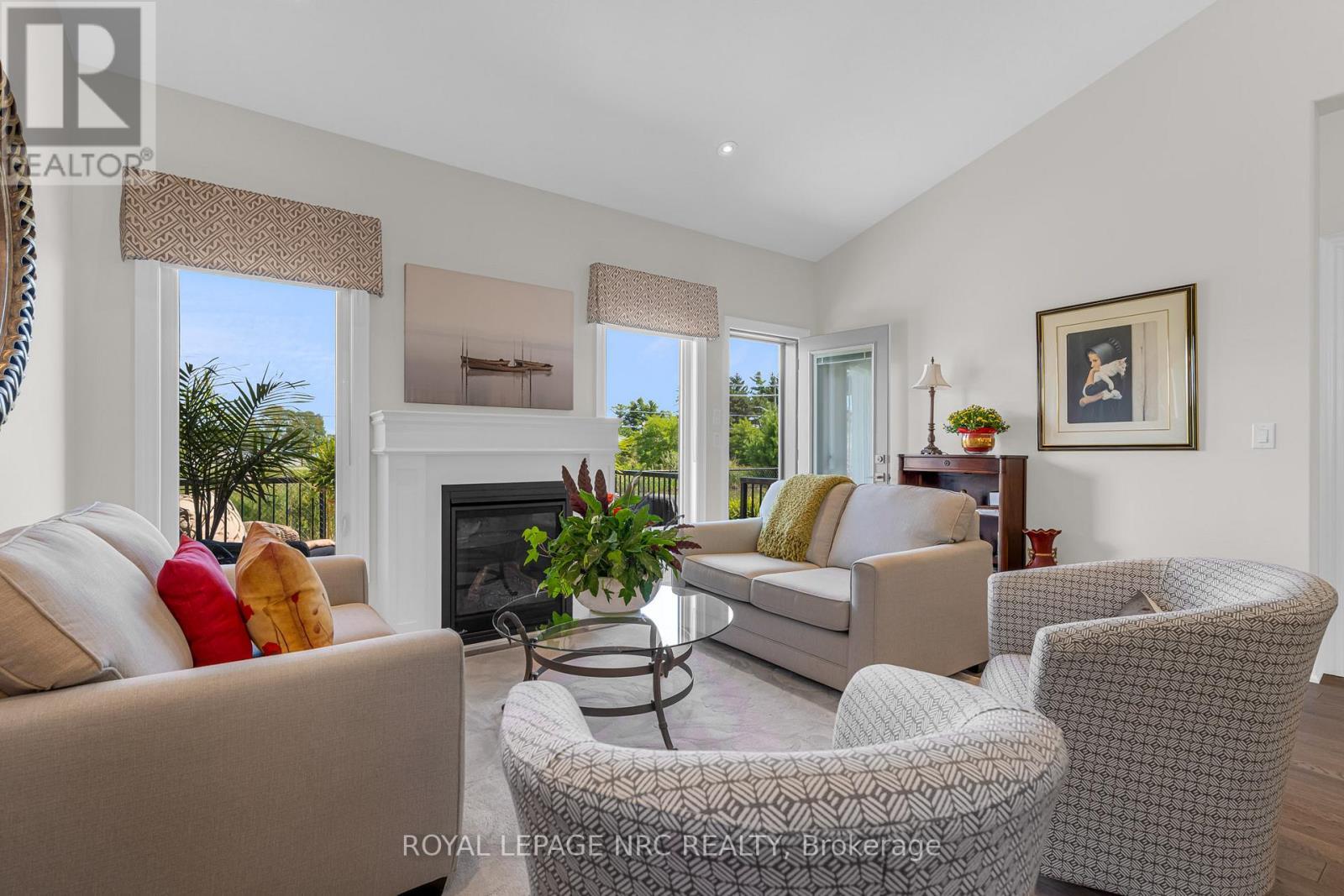 












48 - 180 PORT ROBINSON ROAD

,
Pelham (Fonthill),




Ontario
L0S1E6

